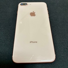 iPhone 8 Plus 64GB SIMロック解除済み ゴールドの画像