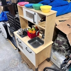 【美品中古】イケア IKEA DUKTIG ドゥクティグ おままごとキッチン 鍋 付属品付きの画像