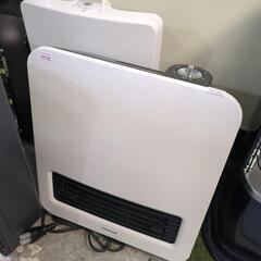 電気ファンヒーター セラミックヒーター 遠赤外線ヒーター 電気ストーブ 足元ヒーター 各種出品 先着優先 早い者勝ち 動作OK 1000円～3500円の画像