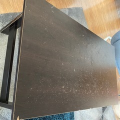 ダークブラウンコーヒーテーブルの画像