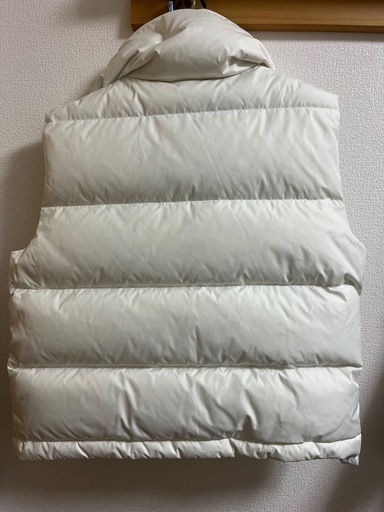 新品　コーチ　ダウンベスト