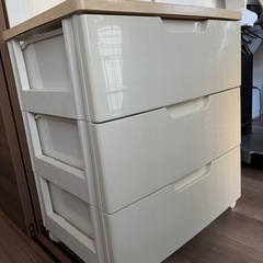 衣類収納ケースの画像