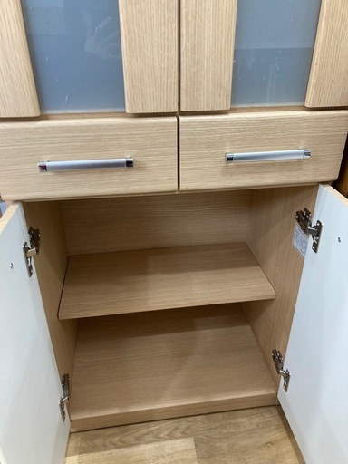 トレファク高槻店】取りに来られる方限定！2枚扉の食器棚の