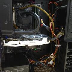 ゲーミングパソコンフルセット　i7-6700/メモリ16G/SSD750GB/GPU-GTX1070-8GB/22インチモニターの画像