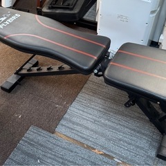 FLYBIRD トレーニングベンチ インクラインベンチ 可変式フラットベンチ アジャスタブル 角度調節簡単 折りたたみ式 収納便利 シットアップ 耐荷重270KG 筋トレ 家庭用の画像