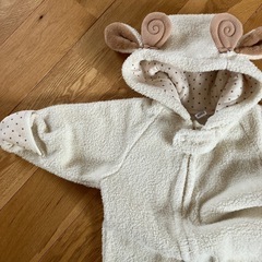 ベビー服　アウターの画像
