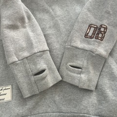 パーカー　トレーナーの画像