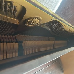 ビンテージピアノの画像