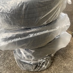 ピレリ4本セット オールシーズンタイヤ 235/50 R17 の画像
