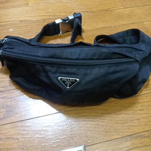 PRADAウエストバッグ