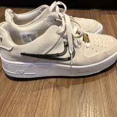 24センチ　厚底NIKEスニーカーの画像