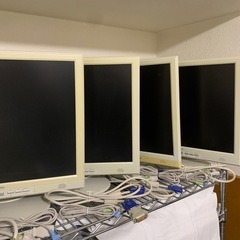 パソコンモニター4台 19インチ ジャンク品　