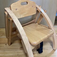 アカチャンホンポ AKACHAN365 ベビーチェア 木製折りたたみ ローチェア 子供椅子　椅子の画像