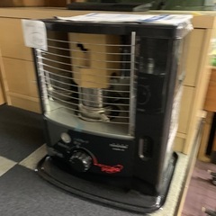 売り切れてしまいました。入荷をお待ちください。石油ストーブ　暖房の画像