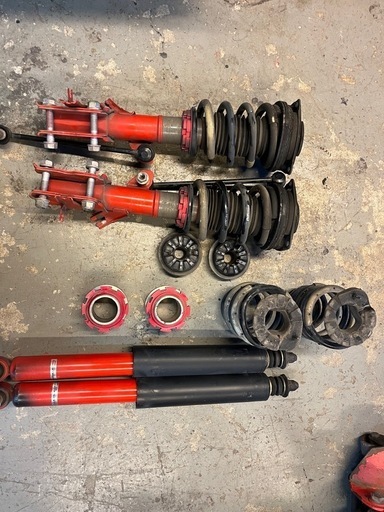 日産　セレナ　車高調　C27 最終値下げ