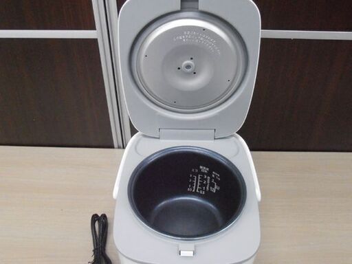 Jenix ジェニックス マイコン炊飯器 3合炊き 2022年製 ホワイト/白 KJC-300 炊き分け機能 炊飯ジャー 苫小牧西店