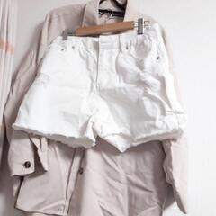 女性のみの引き渡し👩セットで200円‼️可愛い若者コーデの服売り...