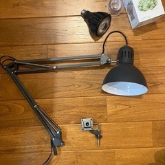 ハルデザイン　植物育成ライト　イケヤ　テルティアル ワークランプの画像