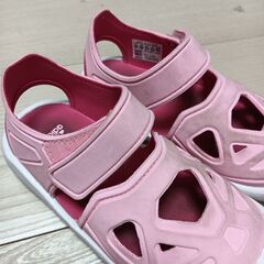 crocs&adidasサンダル16cmの画像