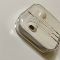 新品未使用　iPhone アップル　純正　イヤホンの画像