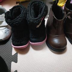 ベビーブーツ 運動靴の画像