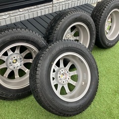 デリカD:5  エクストレイルなどに　215/70R16  ヨコ...