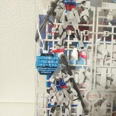 未開封 ガンプラ エントリーグレード 1/144 GAT-X105 ストライクガンダム ソリッドクリアアナザー バズーカ装備ver. 一番くじ D賞 2022 の画像