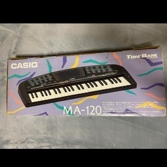 電子ピアノ　CASIO