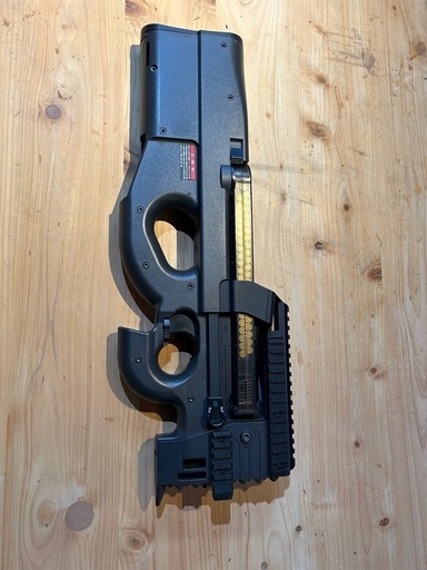 東京マルイ P90 ストライクカスタム エアガン現状品