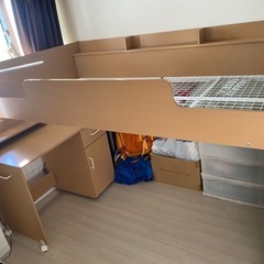 ニトリ2段ベット　学習机付き　