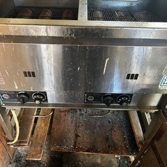 中古　都市ガス 大型二槽式フライヤー ステンレス製　引き取り可能、大阪奈良三重配達可能の画像