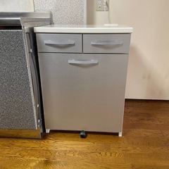 「引き渡し決定」ゴミ箱ストッカーの画像