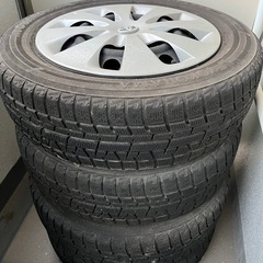 スタッドレスタイヤ15インチ　ホイール付き　4本セット