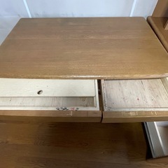 学習デスクの画像