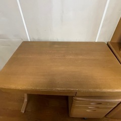 学習デスクの画像