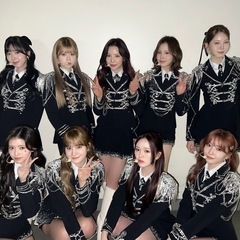 NiziU、TWICE、JYPグループのグッズお譲り下さい⑅︎◡̈︎*