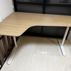 0円でIKEAのテーブルをお渡します