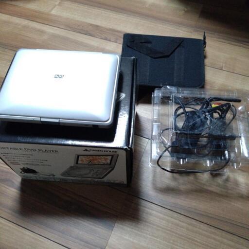 ポータブルDVDプレイヤー