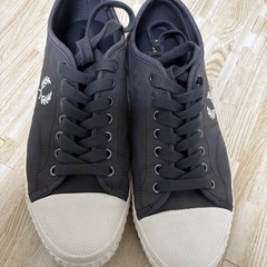 FRED PERRY HUGHES LOW NUBUCK フレッ...
