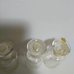 薬瓶 瓶の画像