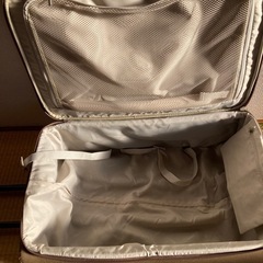 キャリーケースの画像