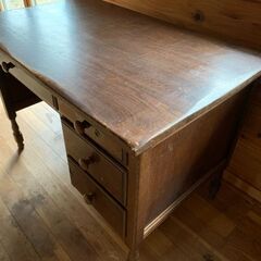 アンティーク家具1　机　傷、落書き等たくさんあります（引き取り期間限定）の画像