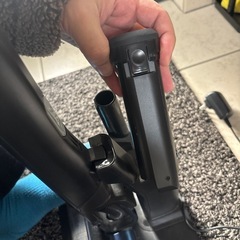 シャークのハンディー掃除機、付属品あり。※ジャンク品の画像