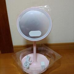 ビューティフルミラーLEDライト付き丸鏡 パールピンクの画像