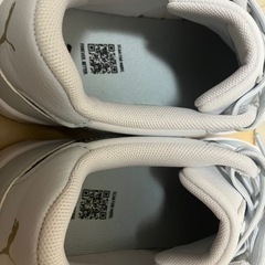 値下げ★1度使用のみ★プーマ　ケーブン　スニーカー　25cmの画像