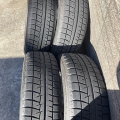 アルファード スタッドレスタイヤホイールセット の画像