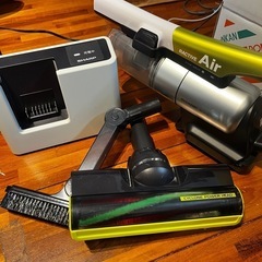 美品❗️SHARP ハンディ掃除機