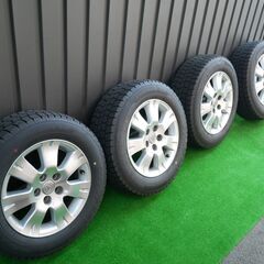 スタッドレス新品　4本セット　205/65R16　アルファード純...