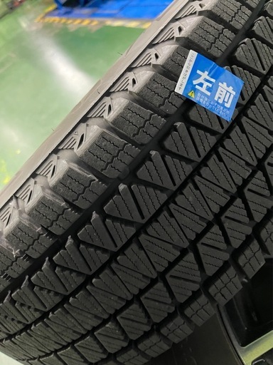 ブリヂストン　BLIZZAK DM-V3 225/65R17 バルミナ　