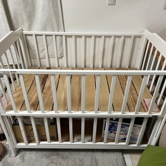 カトージベビーベッド　ハイタイプの画像